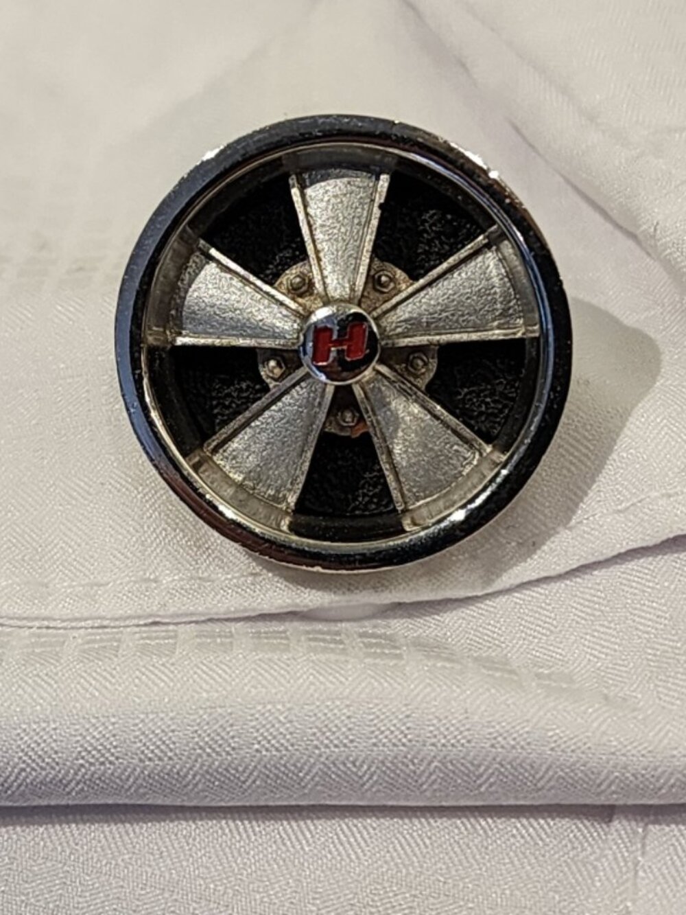 Vintage Hurst Wheel Cufflinks - Picture 3 of 10